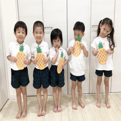 パイナップルを作りました《大阪市中央区心斎橋、長堀橋にある学べる保育園HUGキッズ、一時預かり、一時保育》
