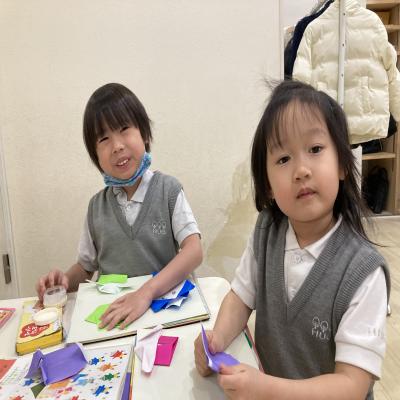 水曜日のカリキュラムは絵画です！《大阪市中央区長堀橋、心斎橋にある学べる保育園》