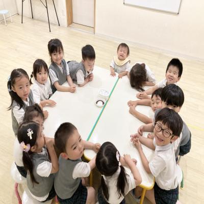 ブロッコリースプラウトを植えました！ 《大阪市中央区心斎橋、長堀橋にある学べる保育園HUGキッズ、一時預かり》