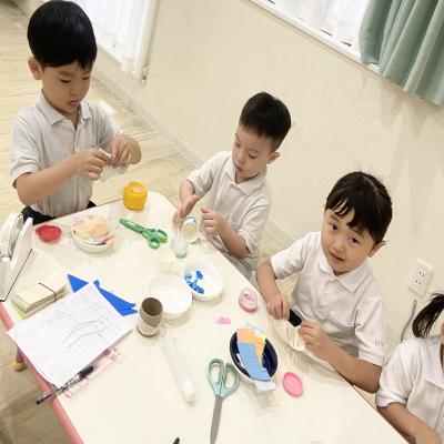 七夕製作をしました。《大阪市中央区心斎橋、長堀橋にある学べる保育園HUGキッズ、一時預かり》