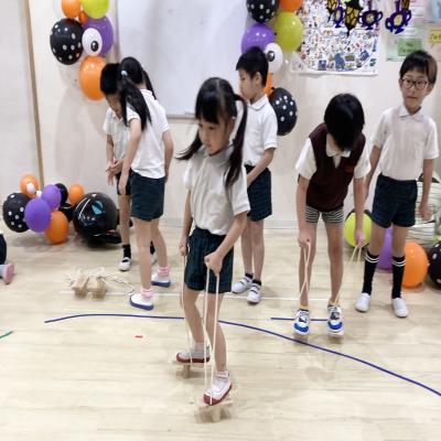 運動遊び 《大阪市中央区心斎橋、長堀橋にある学べる保育園HUGキッズ、一時預かり》