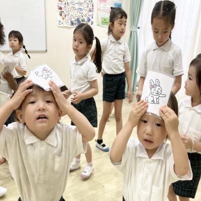 リトミック＆虫歯予防デー 《大阪市中央区心斎橋、長堀橋にある学べる保育園HUGキッズ、一時預かり》