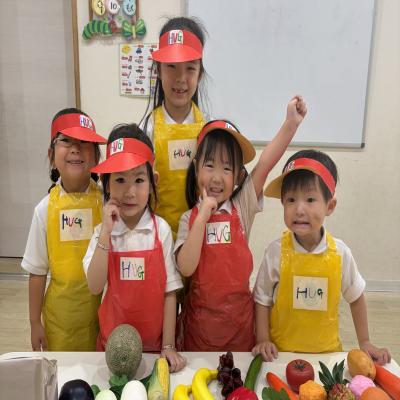 ごっこ遊びweek!③お店屋さんごっこ 《大阪市中央区心斎橋、長堀橋にある学べる保育園HUGキッズ、一時預かり》